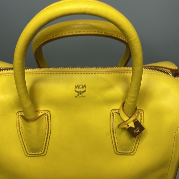 MCM Yellow Boston Bag - Picture 4 of 8